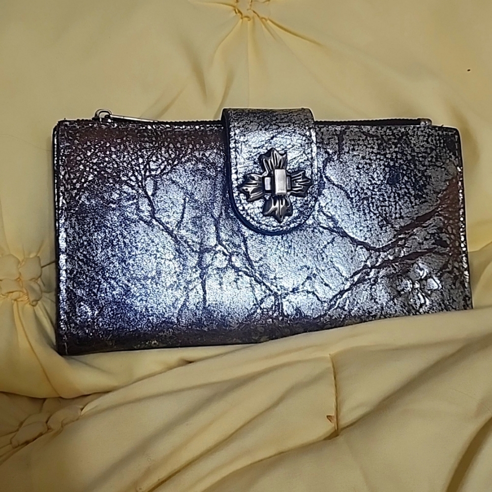 Patricia Nash gold wallet gently used